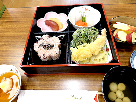 「地域公益活動」を実施しました（かんだ連雀）