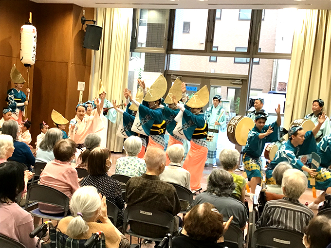 阿波踊りご披露いただきました