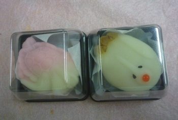 クリームあんみつ