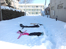 雪遊び