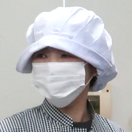 星埜 朋子